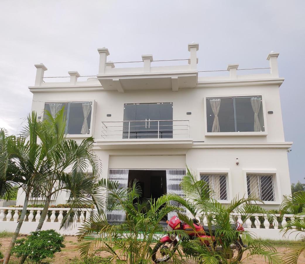 The Pearl Puri Exterior foto