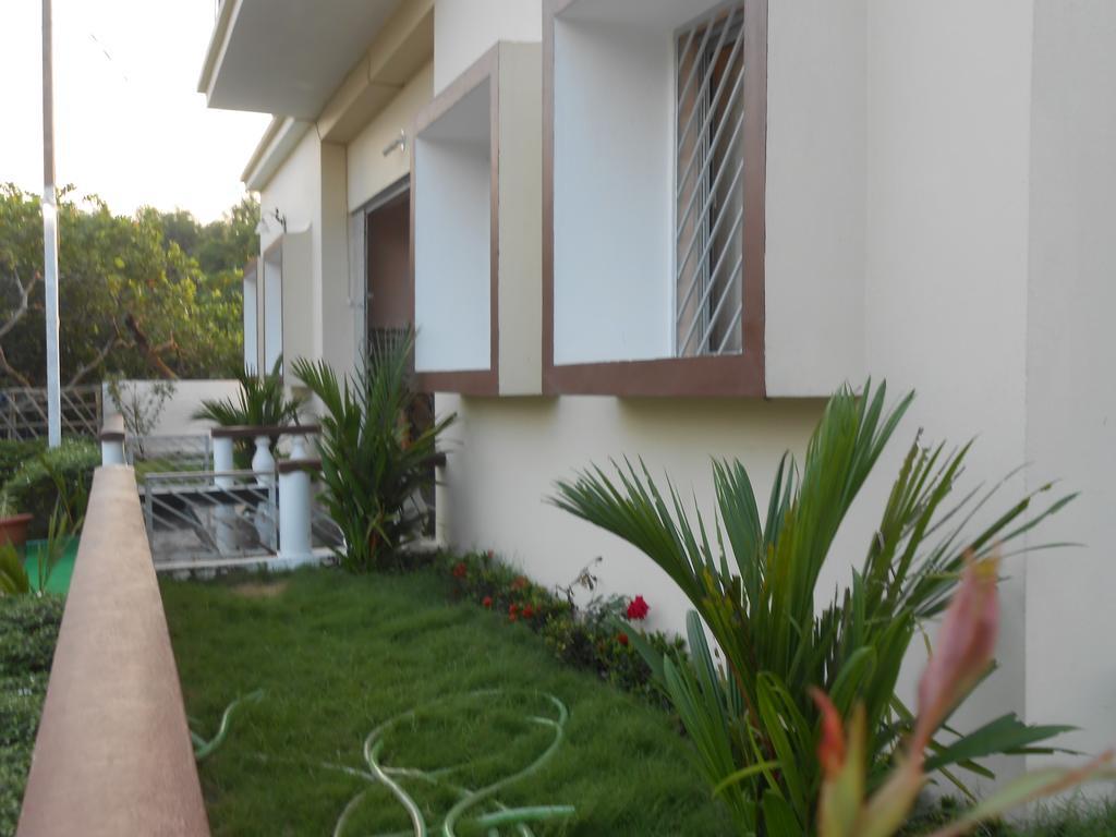 The Pearl Puri Exterior foto