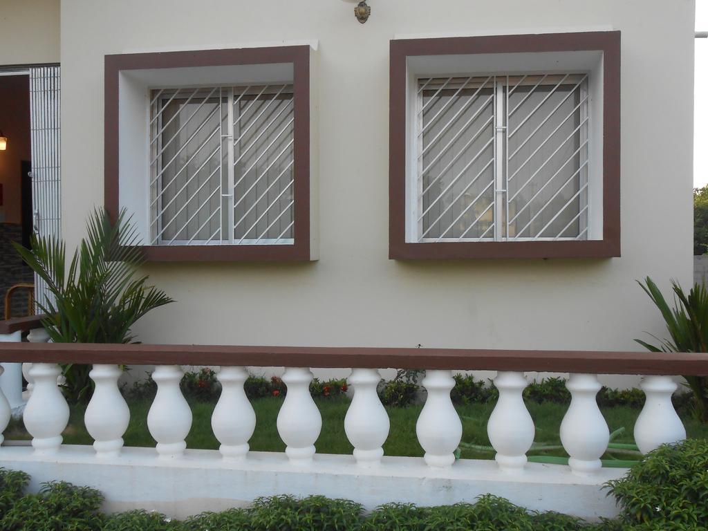 The Pearl Puri Exterior foto